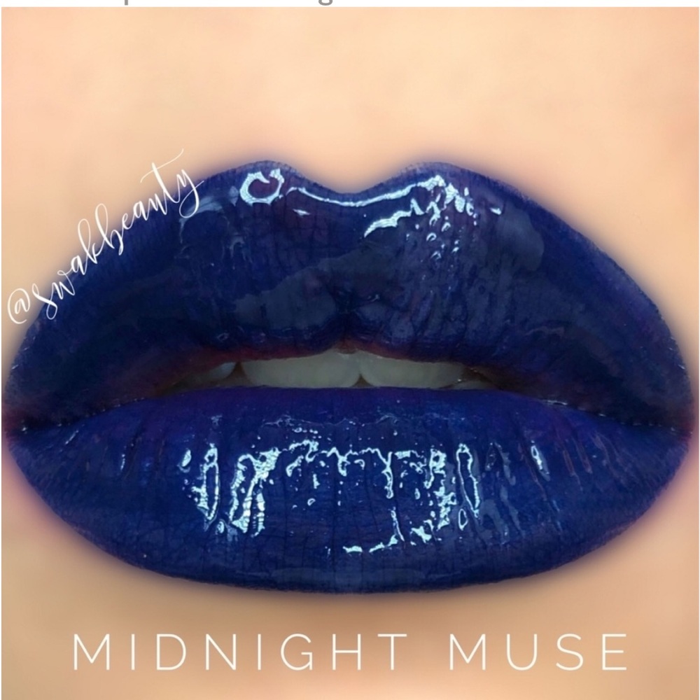 LipSense Long last liquid lip color
